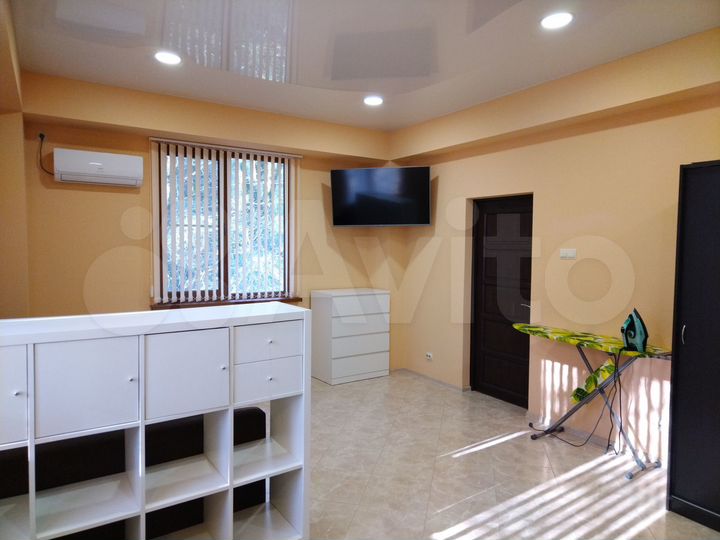 1-к. квартира, 52 м², 2/3 эт.