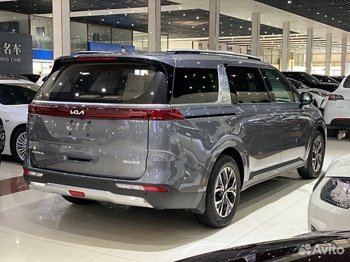 Kia Carnival 2.0 AT, 2021, 9 600 км