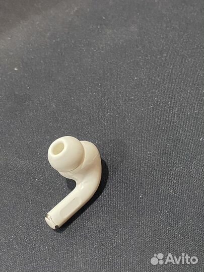Левый наушник air pods pro
