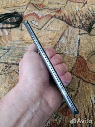 Samsung Galaxy S20, 8/128 ГБ