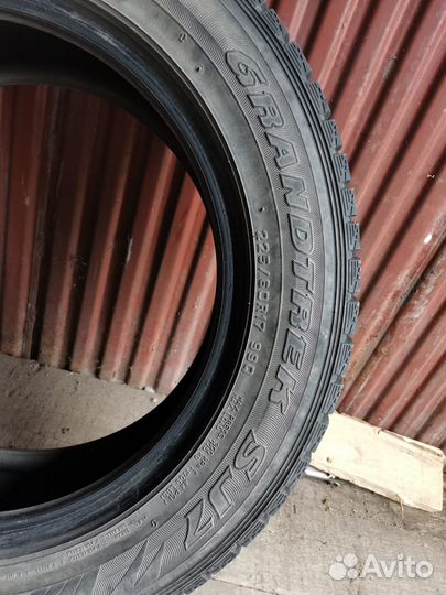 Dunlop Grandtrek SJ7 225/60 R17