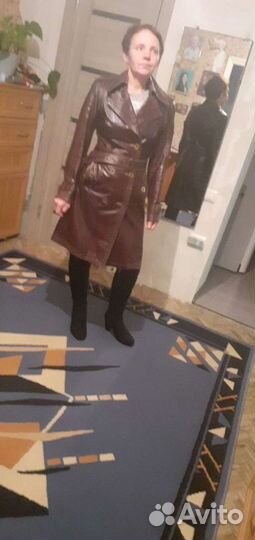 Кожаный плащ женский 46