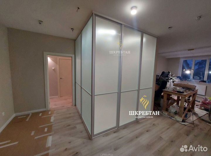 Перегородки стеклянные раздвижные