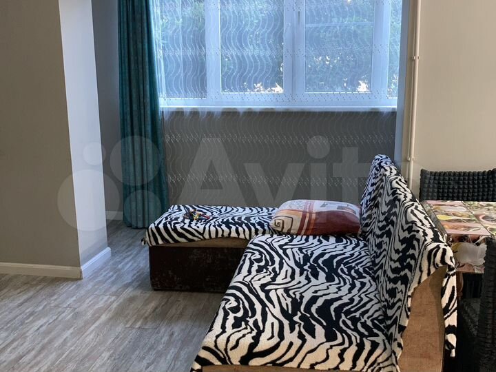 2-к. квартира, 60 м², 1/5 эт.