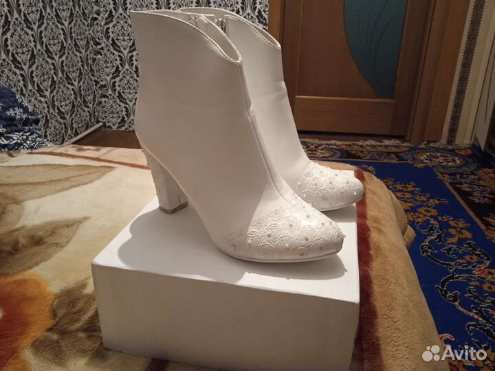 Обувь