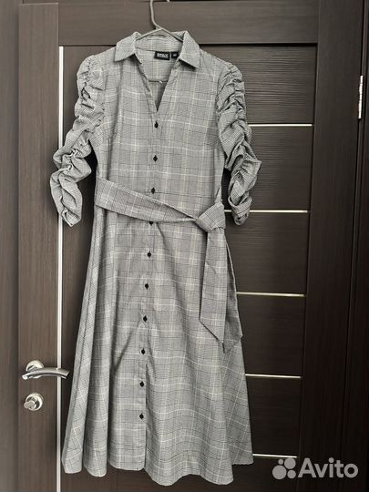 Платье офисное s