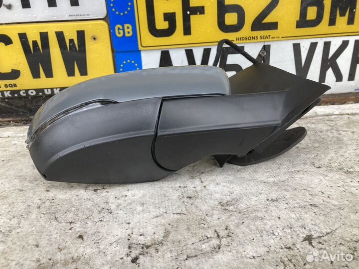 Зеркало правое Volkswagen Polo