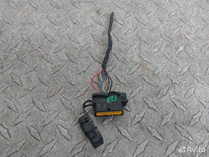 Разъем Renault 2020