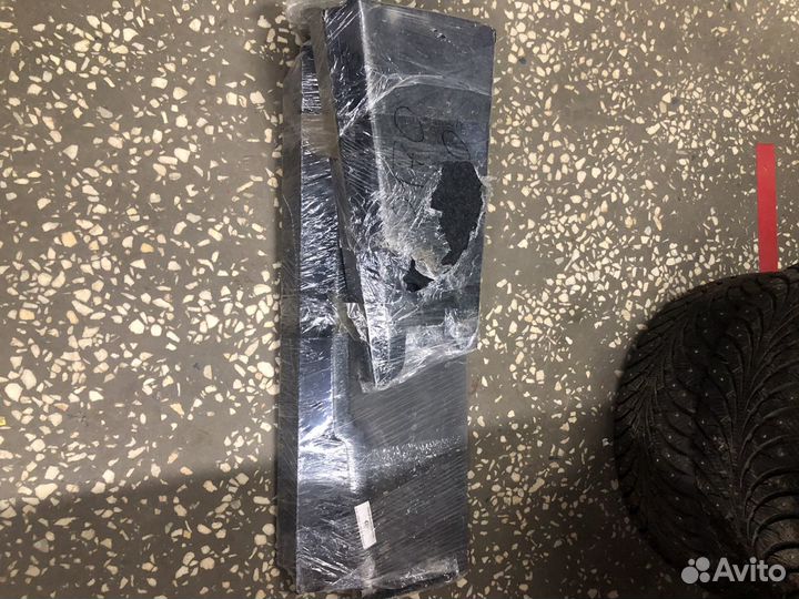 Акустическа полка ваз 2112,2172