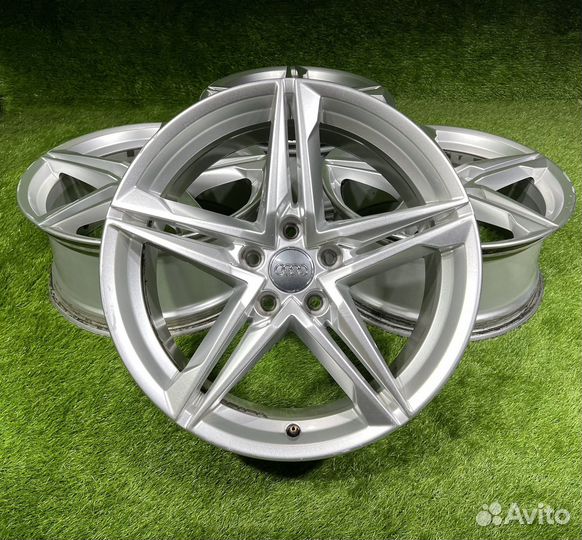 Оригинальные, литые диски Audi A4 B9, r18 5x112