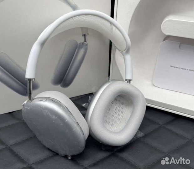 Apple airpods max silver