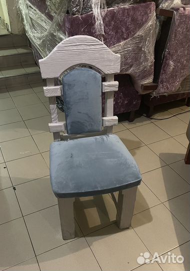 Стулья деревянные мягкие