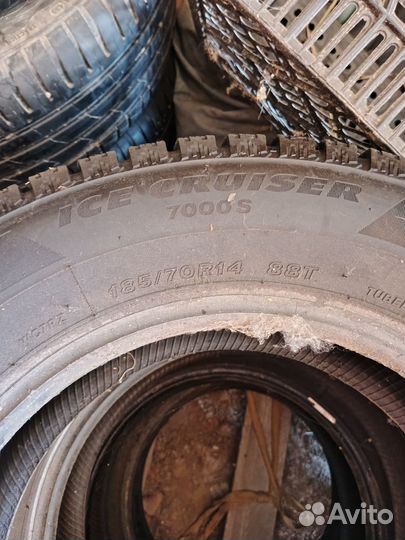 Bridgestone Ice Cruiser 7000S 185/70 R14
