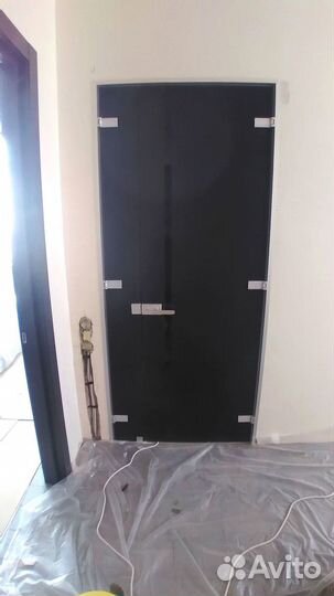 Дверь стеклянная межкомнатная