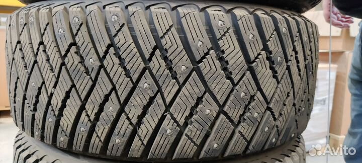 Goodyear Ultragrip Ice Arctic 225/50 R17 98T