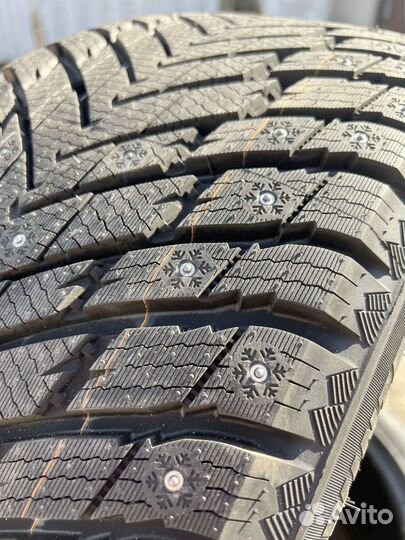 Grenlander Icedefensor Stud II 315/35 R21 140U