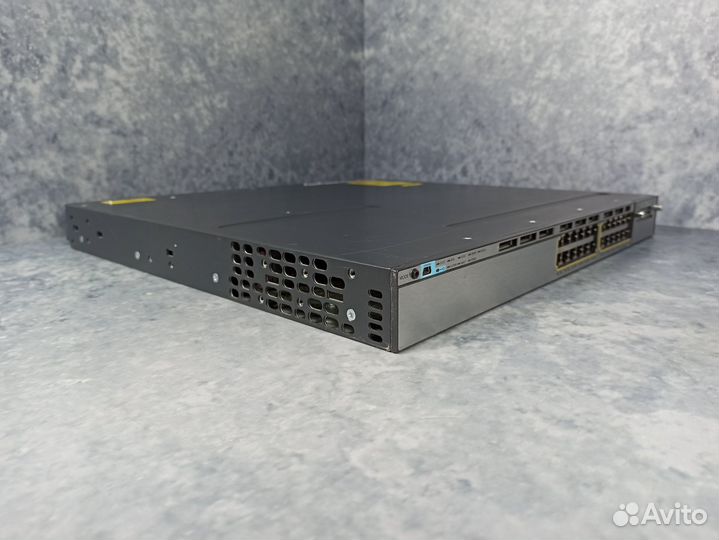 Коммутатор Cisco WS-C3750X-24T-S V04