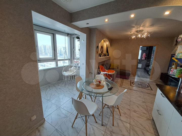 2-к. квартира, 67 м², 12/17 эт.