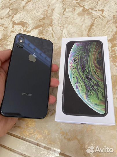Телефон iPhone xs