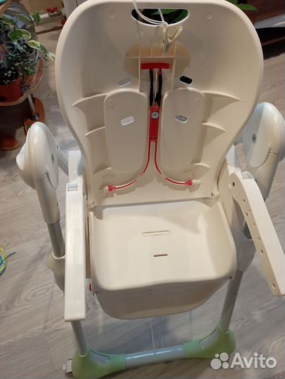 Стульчик для кормления babyton