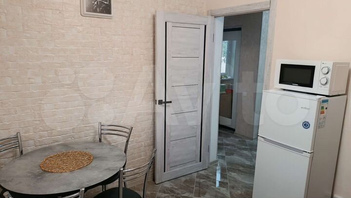 Дом 30 м² на участке 8 сот.