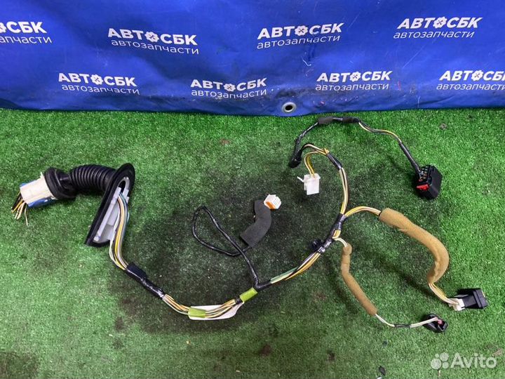 Проводка двери передняя левая Mazda Axela BK L3VE