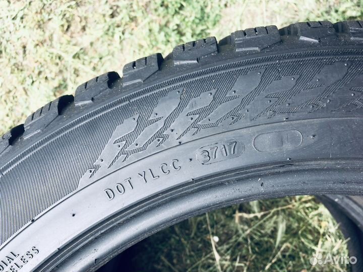 Nokian Tyres Hakkapeliitta 9 245/45 R18 100T