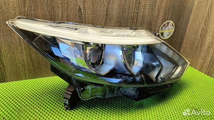 Фара правая Nissan Qashqai J11 13-18
