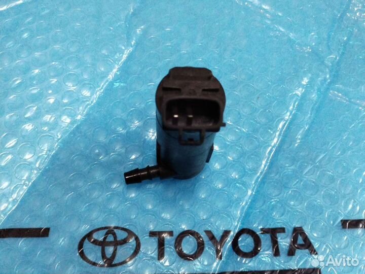 Моторчик омывателя фар Camry Оригинал 2011-2023