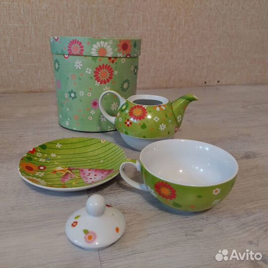 Чашка и чайник