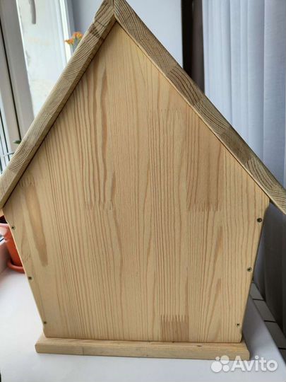 Будка для маленькой собачки или кошки