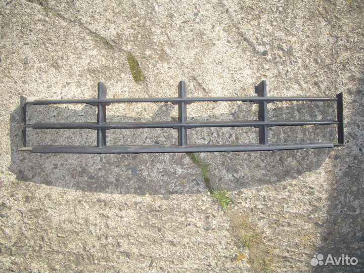 Решётка переднего бампера Шкода Фабия с10