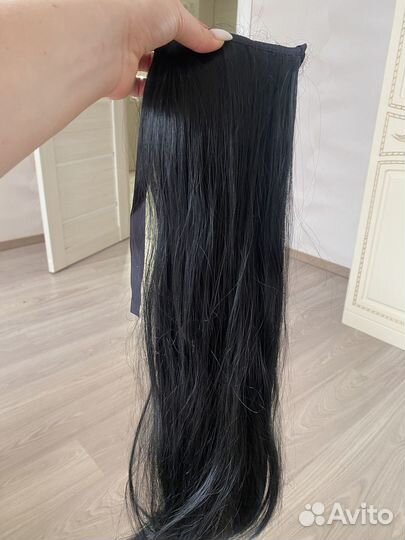 Хвост на заколках