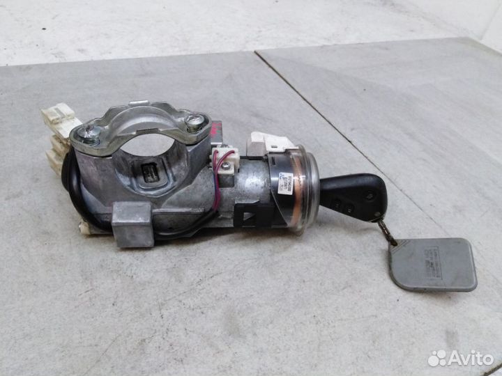 Замок зажигания Субару