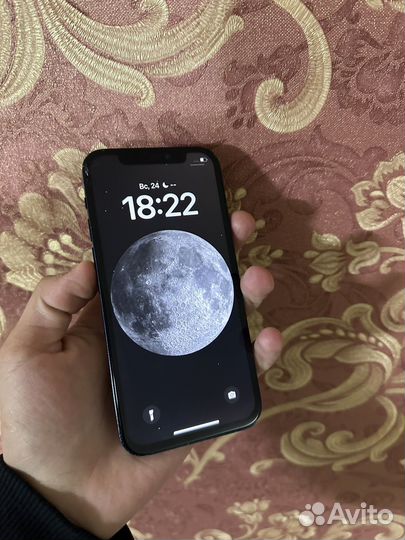 Телефон iPhone 12