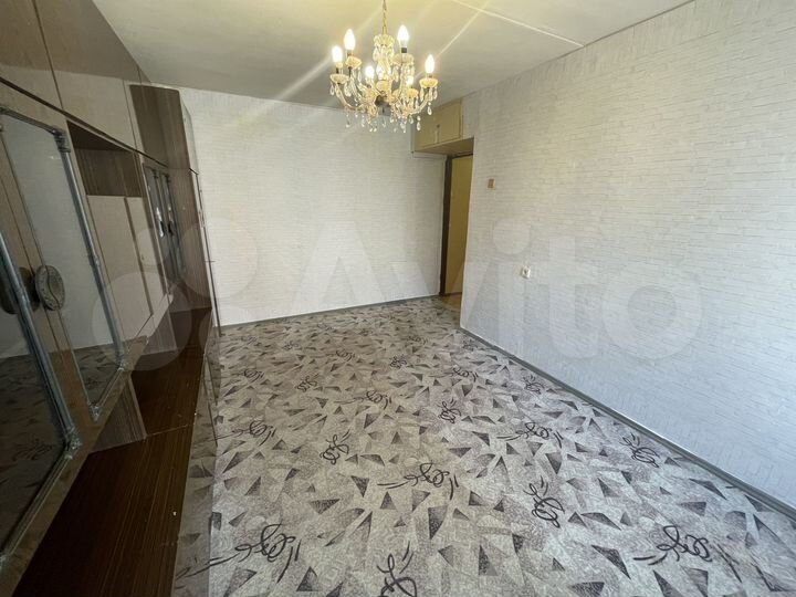 2-к. квартира, 43 м², 7/9 эт.