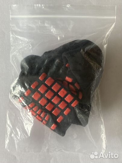 Противоскользящие носки для спорта