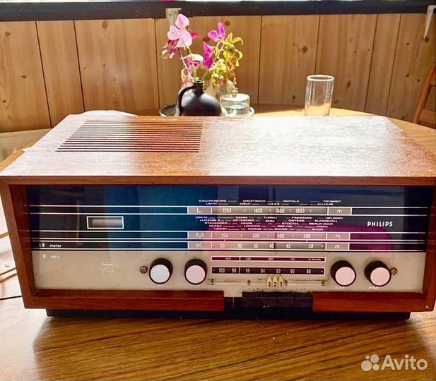 Ламповый радиоприемник Philips typ B4544A