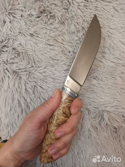 Нож