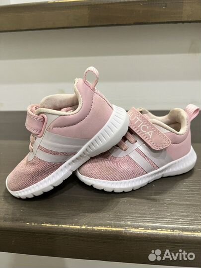 Кроссовки детские