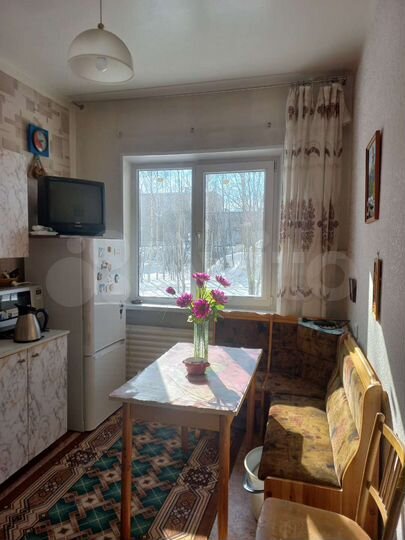 2-к. квартира, 52 м², 1/5 эт.