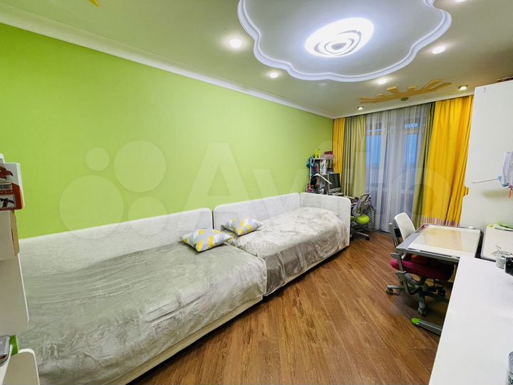 3-к. квартира, 100 м², 14/16 эт.
