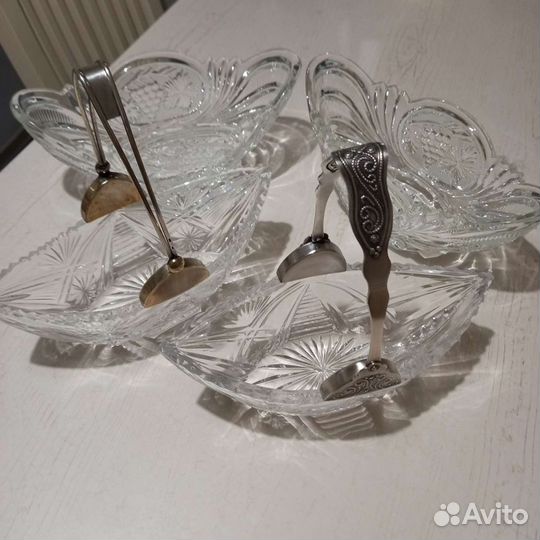 Хрустальная ваза с серебром,мельхиором и графин