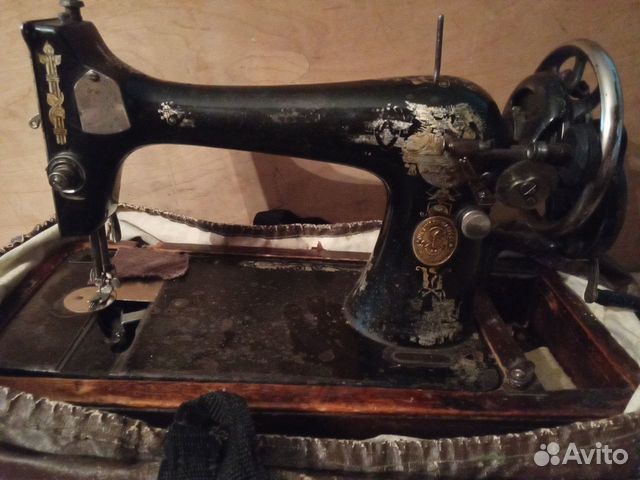 Швейная машина Singer