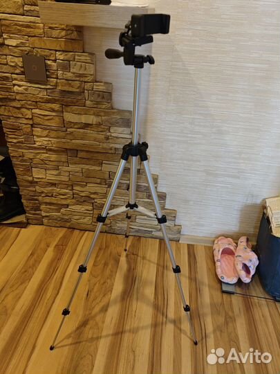 Штатив для телефона с пультом