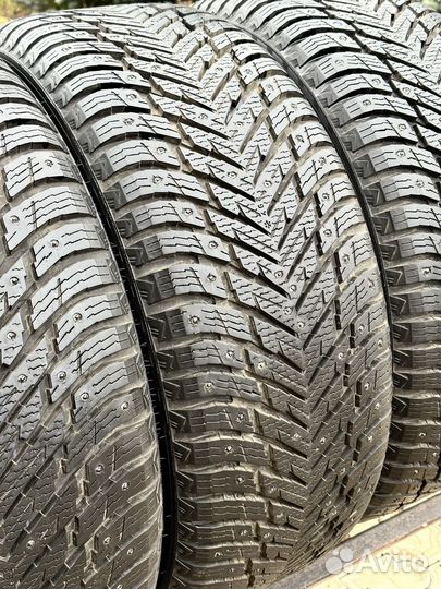 Nokian Tyres Hakkapeliitta 10p SUV 275/40 R21 и 315/35 R21