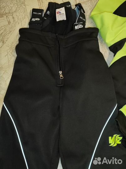 Разминочный костюм