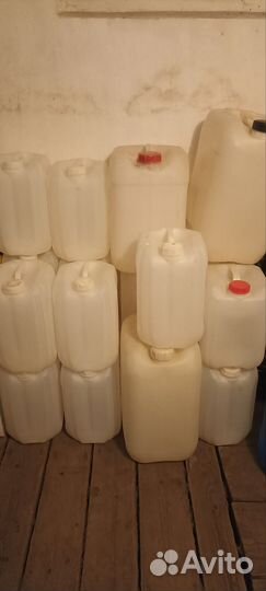 Канистры пластиковые бу 10 литров. Пищевые