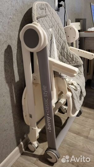 Стульчик для кормления happy baby classic