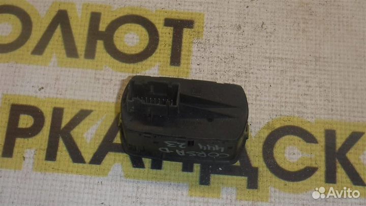 Блок управления стеклоподъемниками Opel Corsa D 2